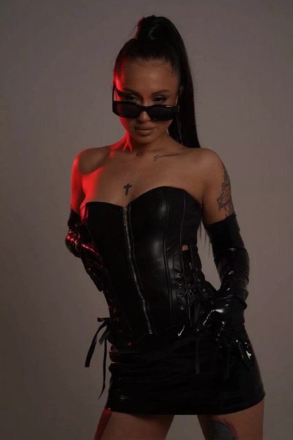 5d6e5aec-3157-49eb-aef6-36c01457d5c1.jpg